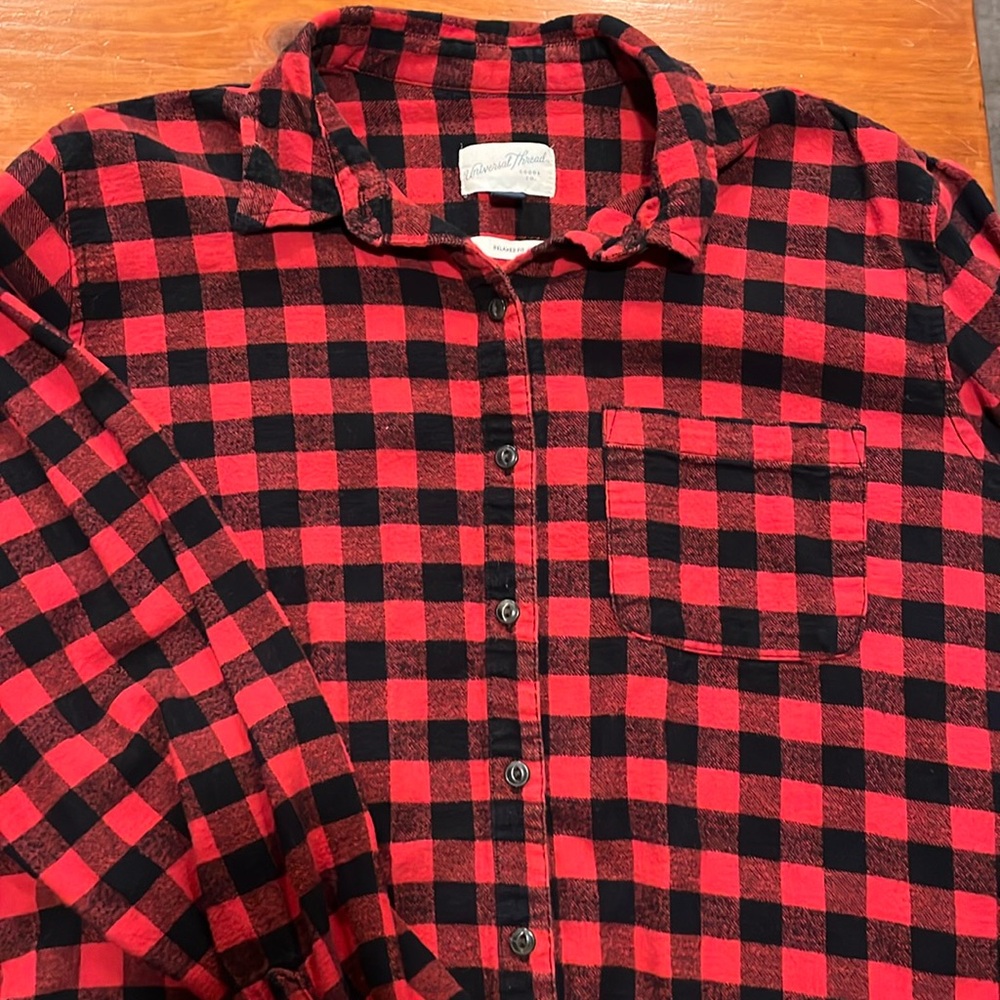 Buffalo plaid shirt. Women’s size medium.